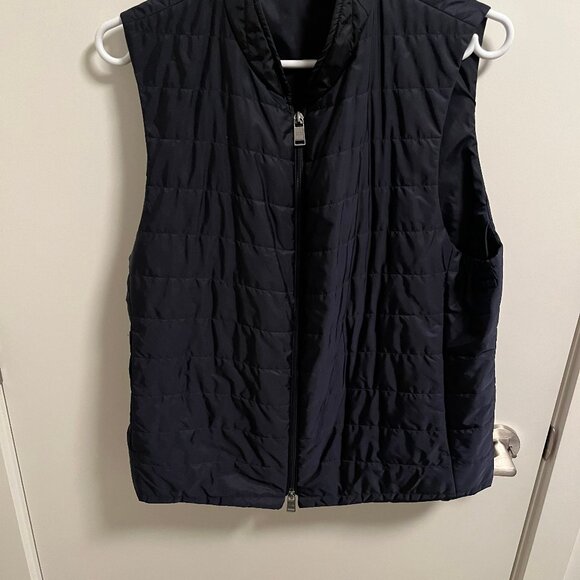 Hugo Boss- Lightweight Vest- Medium - Picture 2 of 3
